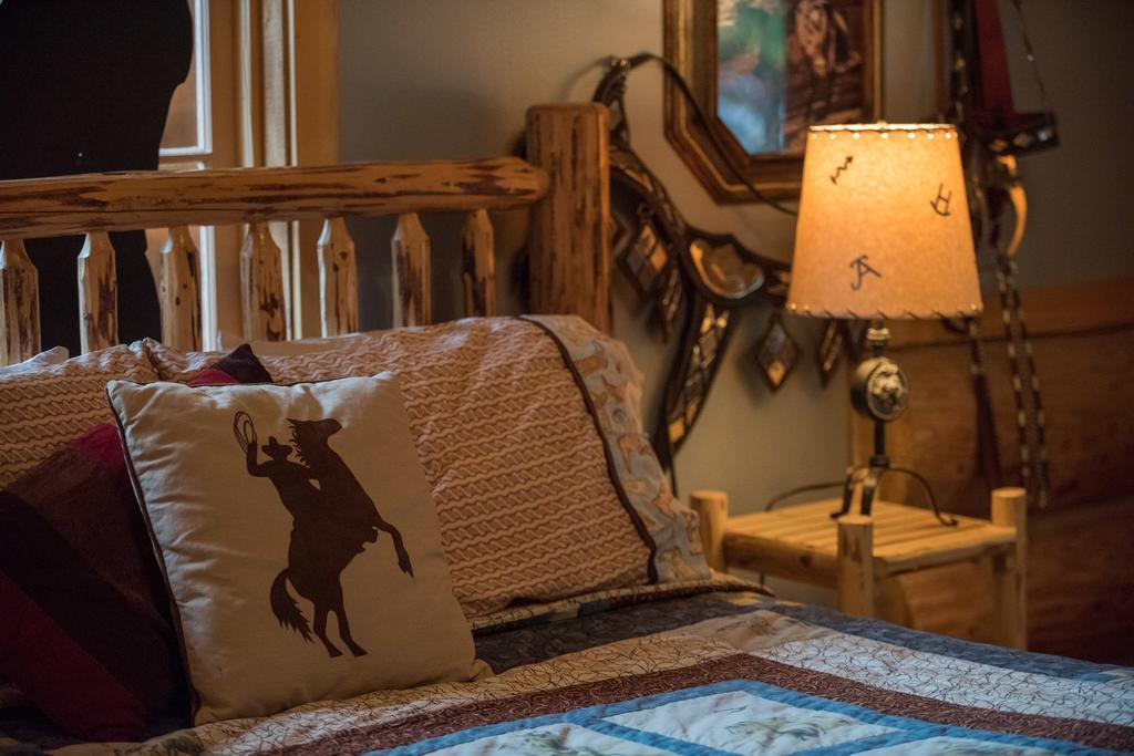 Western Pleasure Guest Ranch Sandpoint Extérieur photo