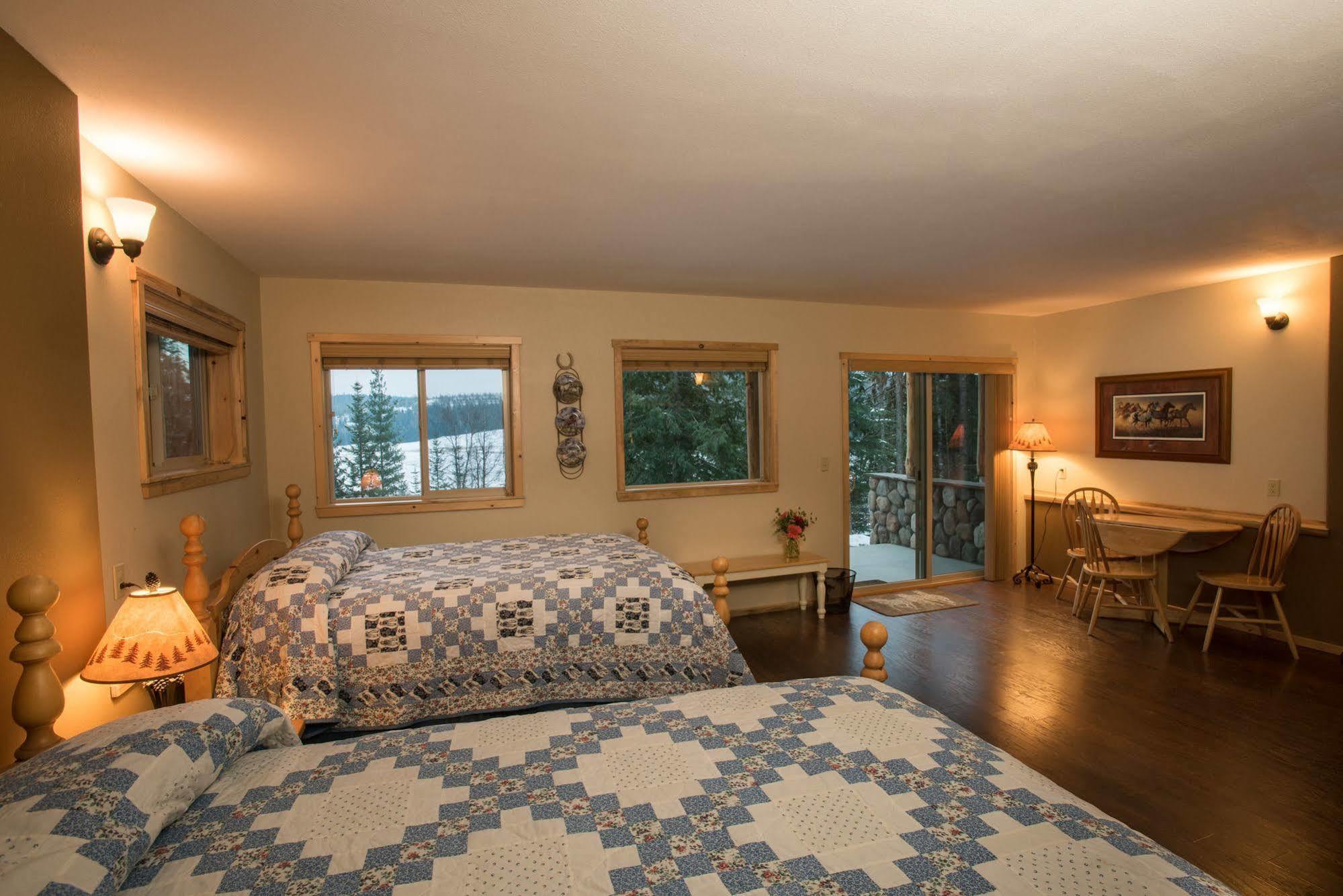 Western Pleasure Guest Ranch Sandpoint Extérieur photo